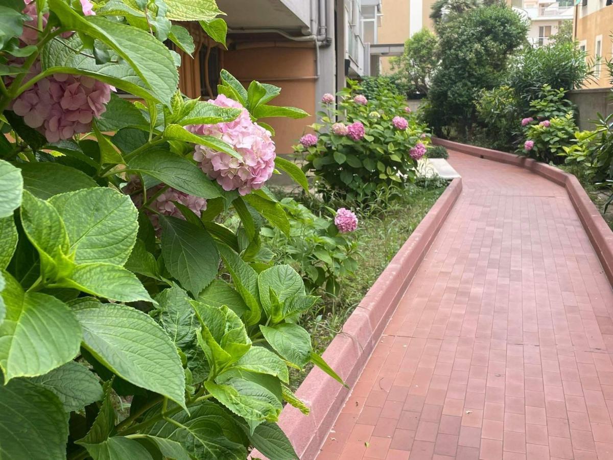Le Ortensie In Centro E Vicino Al Mare Pescara Eksteriør billede